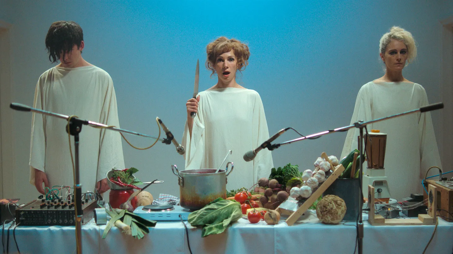 The sonic kitchen band is a recipe for satirical horror in Peter Strickland’s “Flux Gourmet.”