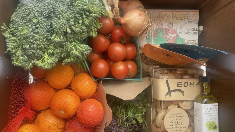 Eat!, a digital delivery program, gives customers access to farmers' markets across Los Angeles.