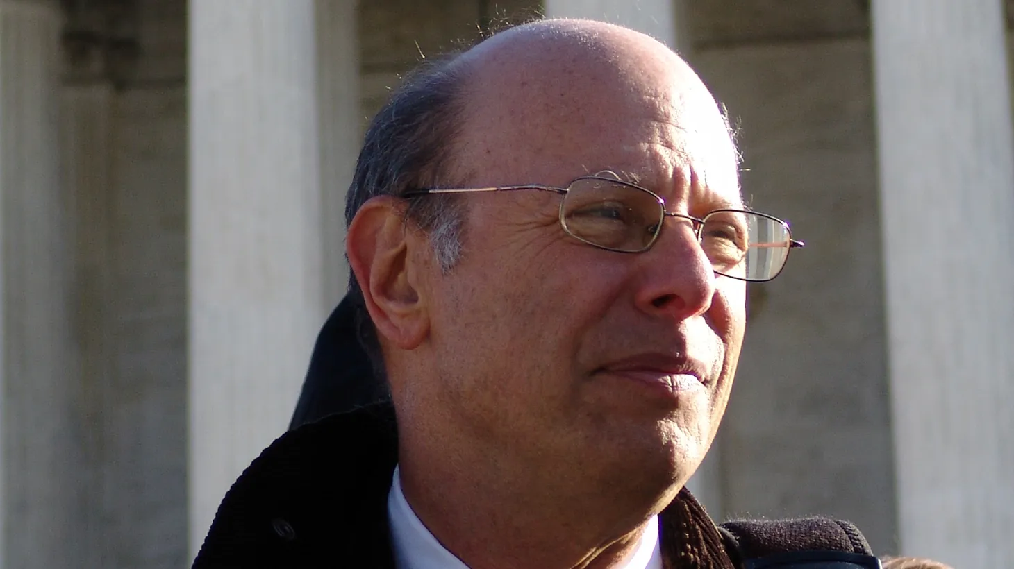 Michael Ratner, President of the Center for Constitutional Rights, in front of the US Supreme Court in Washington DC, 11th January 2006.