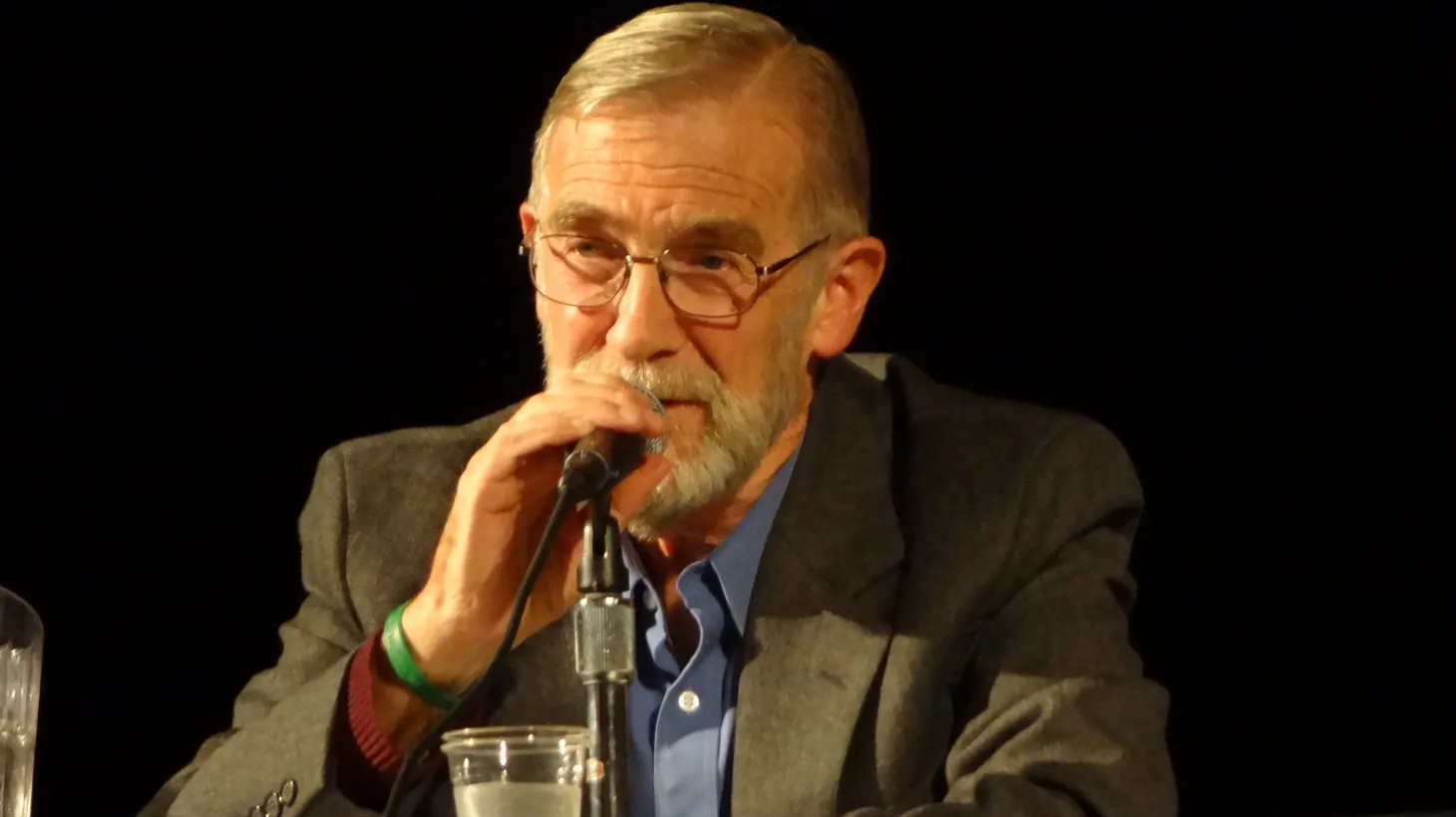 Former CIA Analyst Ray McGovern at Whistle Blower Conference Berkeley 2012.