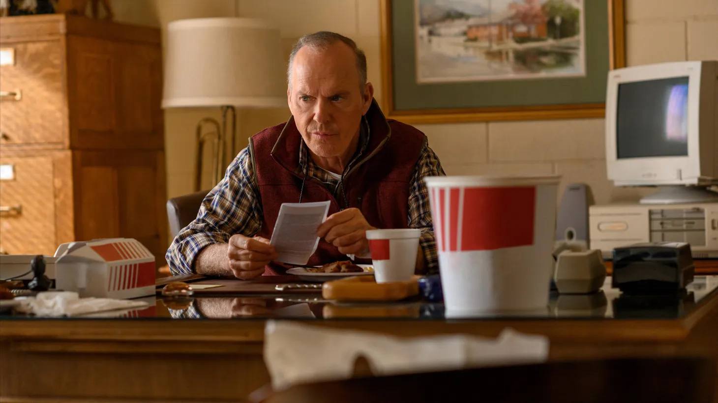 In Hulu’s “Dopesick,” Michael Keaton plays a country doctor who is initially skeptical of Purdue Pharma’s claim that its drug OxyContin is non-addictive.