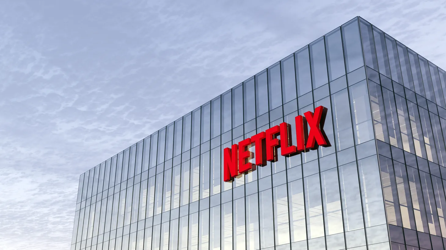 Industry executives reveal that Netflix may be crumbling under poor leadership.