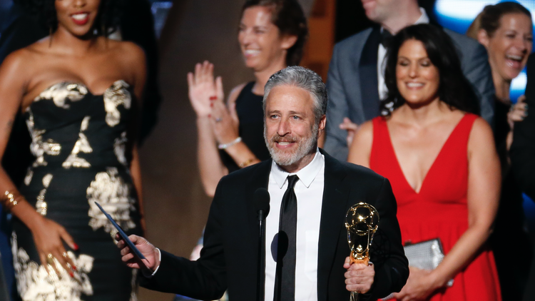 Jon Stewart returns to ‘The Daily Show,’ film chief Scott Stuber exits Netflix, we break it all down for you.