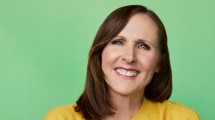 This week on The Treatment, Elvis welcomes back actress Molly Shannon, who is currently starring in the Showtime series “I Love That for You” and has written a memoir “Hello, Molly!”