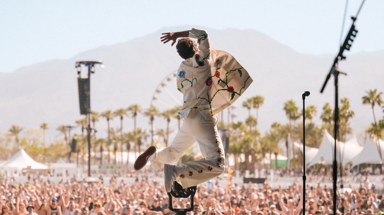 KCRW’s intrepid music staff ventured into the 125,000-person crowd of the polo fields to hand pick Coachella’s can’t-miss musical offerings and gather some key dos and donts for…