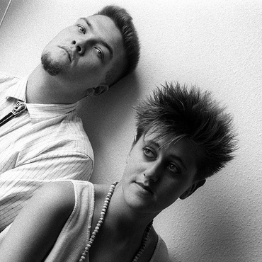 Tracey Thorn and Ben Watt join Deirdre in 1985 to talk the need for women's voices in songwriting, reproducing their music in a live context, and the best way to embed a political message in a pop song.