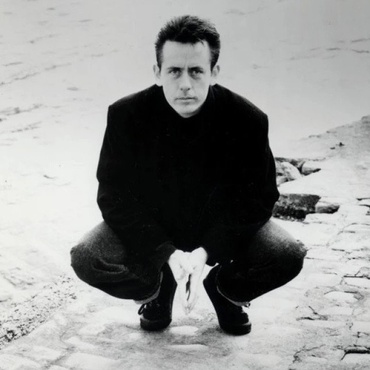 Irish expat Luka Bloom settled into Deirdre’s studio in April 1990 for a full-length acoustic session around the release of his American debut, “Riverside.”