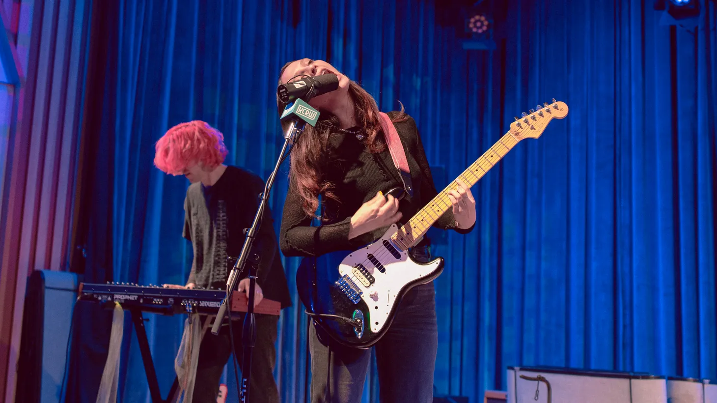 Cherry Glazerr’s performances are all-consuming.