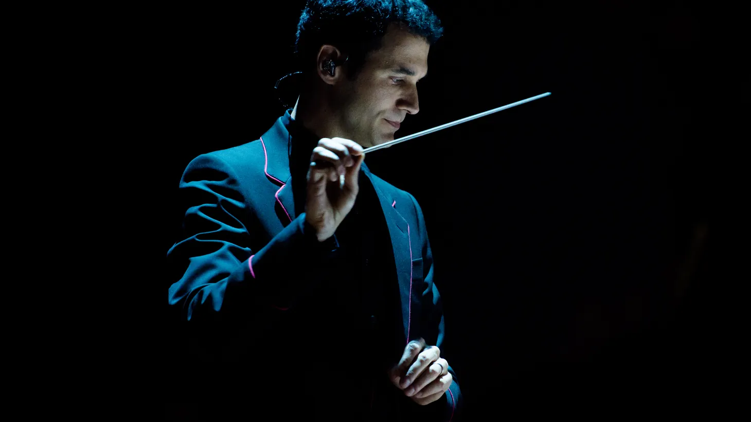 Game of Thrones composer Ramin Djawadi brings a small ensemble to our studio for a live performance.