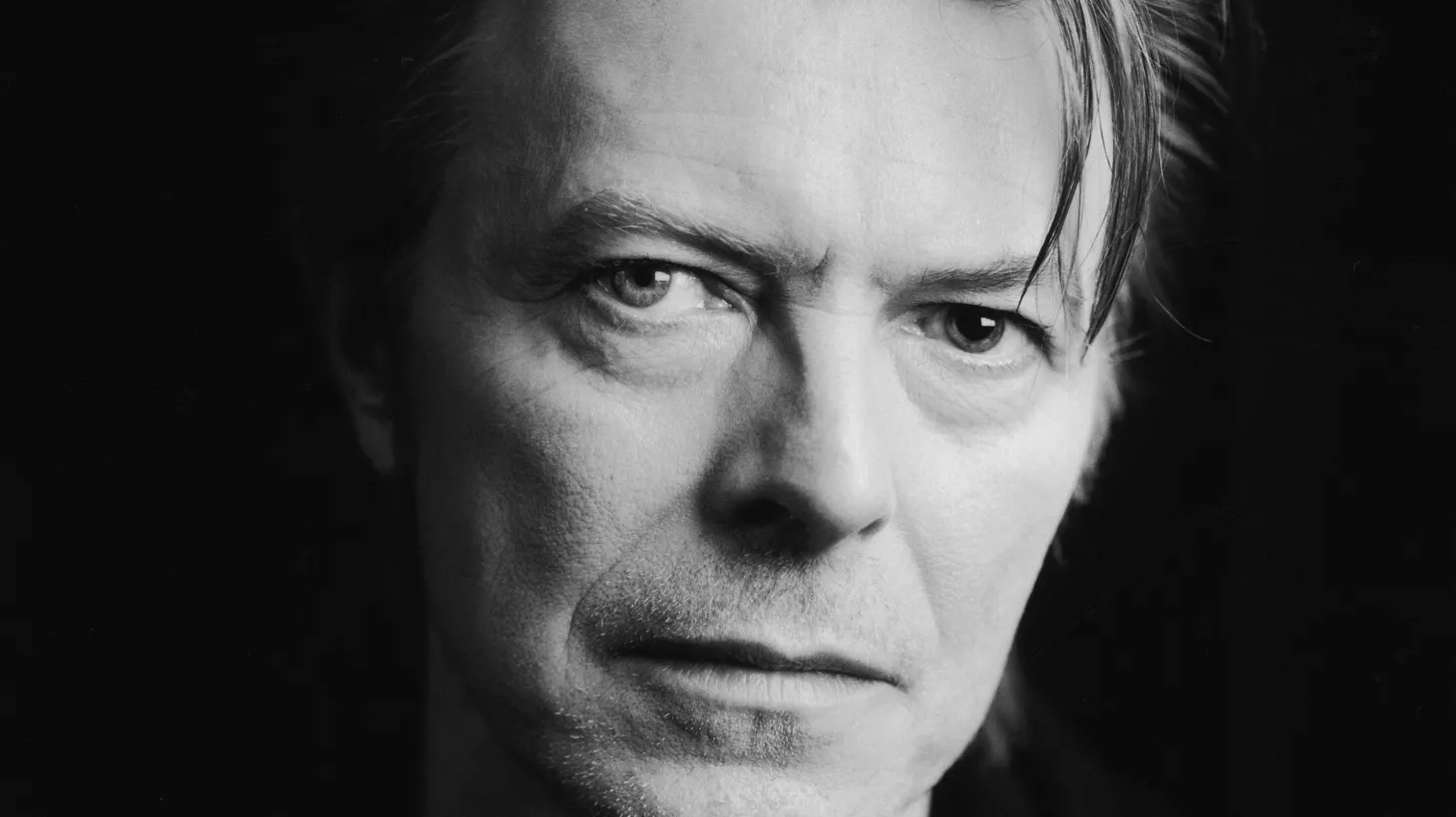 Living legend David Bowie joins us to discuss his album Earthling and much more.