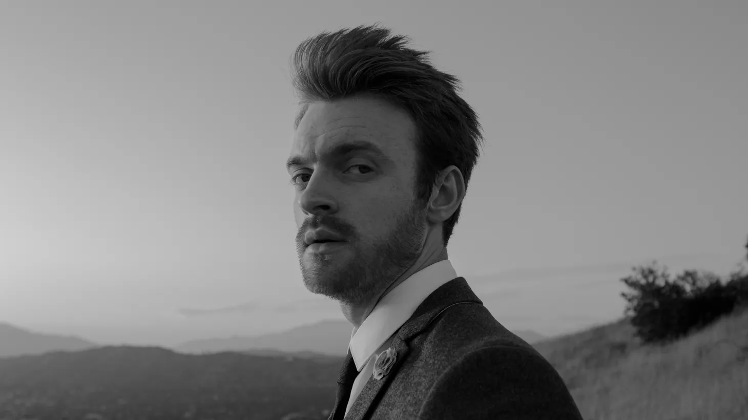 Finneas is perhaps best known for his work with his sister Billie Eilish. The singer, songwriter and record producer recently released his debut album Blood Harmony and will join us for a stripped down performance.