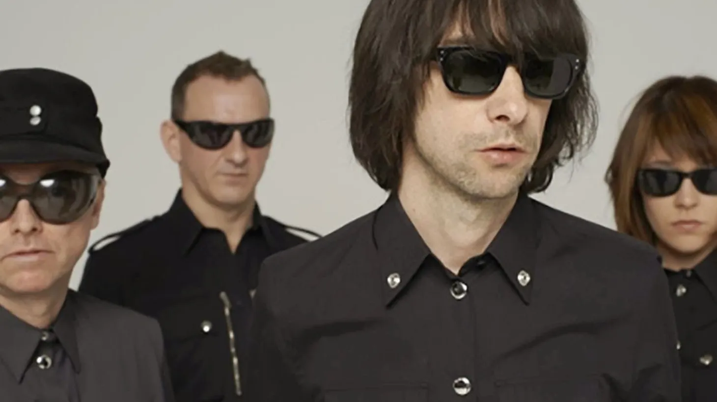 Scottish rockers Primal Scream bring psychedelic blues inflected with 60s vibes to our studio for a live set.