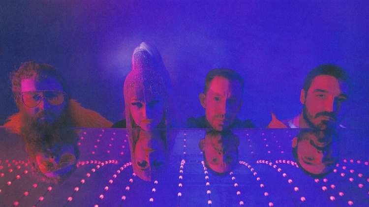 The mighty sound of Hiatus Kaiyote gets funked up by an extraordinary Georgia Anne Muldrow remix of “Get Sun,” a delicious slice from their forthcoming “Mood Variant” remix album due…
