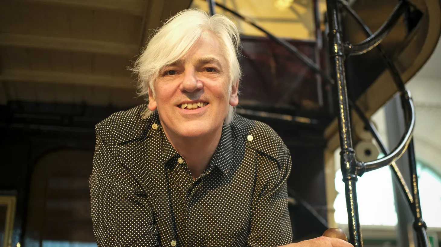 The myth, the man, the legend that is Robyn Hitchcock returns with his first full-length collection in five years. “Shufflemania” has all the wit, keen insight, and style that lures us in. We are excited to share “The Shuffle Man.”