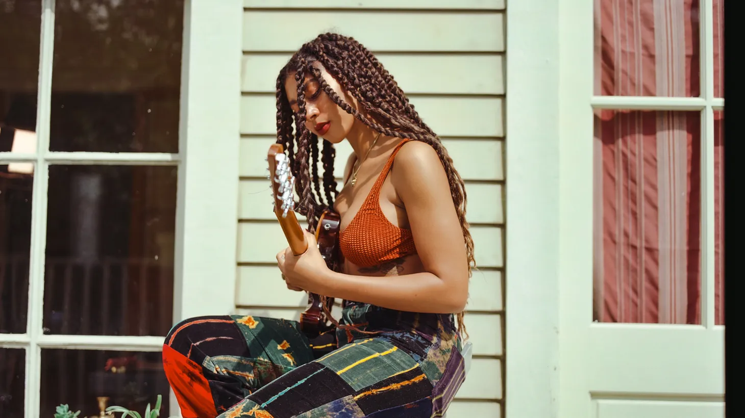 Music is meant to build community — which is just the intention and truth behind 21-year-old Bay Area newcomer Satya’s latest single, “Oakland,” a love letter to her hometown and chosen family.