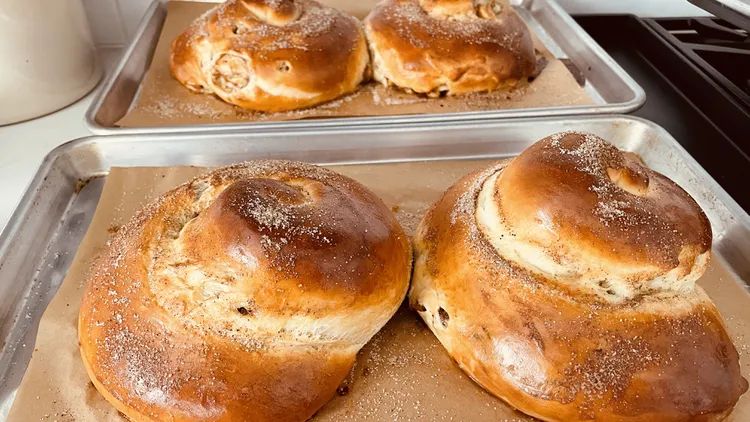Beit T’Shuvah, a Jewish rehab facility, teaches people how to bake challah as a form of community building. The experience has special meaning during the High Holy days.
