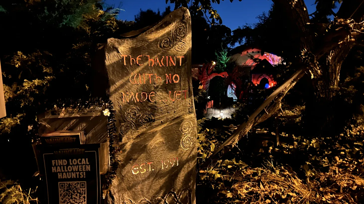 “The Haunt with No Name…Yet” is a walk-through yard display created every year since 1991 by Tarzana residents Julie Baas and Stacy Rozell.
