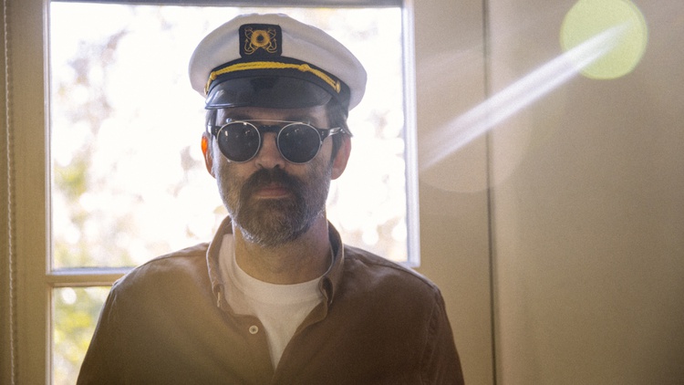Mark Oliver Everett, singer of the LA band Eels, talks about the lack of a warm relationship with his quantum physicist dad, and eating strawberries and popcorn for dinner.
