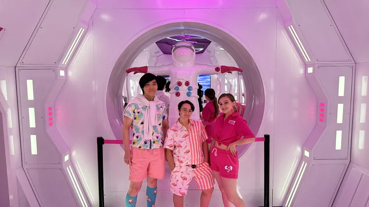 This summer’s ramp-up to the “Barbie” movie’s release has made her and her signature pink inescapable. One “immersive experience” in Santa Monica takes it even further.