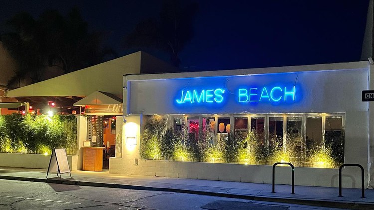 Venice restaurant James’ Beach shut down last month. But it wasn’t a pandemic casualty. Instead, its owners say they were ready to move on.