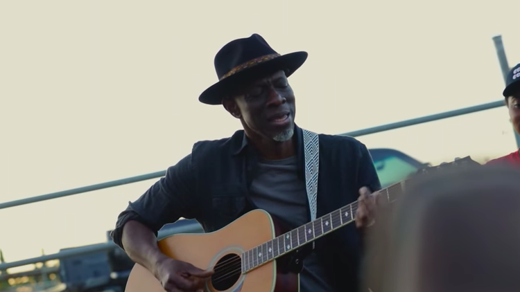 Compton native Keb’ Mo’ says “it’s good to be home.” The blues musician is performing at the Hollywood Bowl on Wednesday.