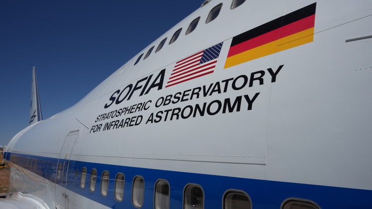 The world’s only flying deep-space telescope zigzags over the Pacific, taking images from a hole in the side of the plane. The program is set to end this fall.