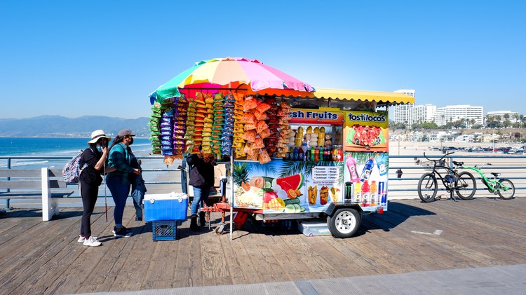 Enjoy fruit from street carts? It’ll be easier for CA vendors to operate legally