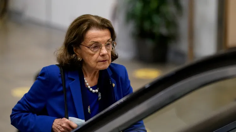 Is sexism driving the calls for Senator Dianne Feinstein to step down? Can Congress agree on the debt ceiling? Plus, Clarence Thomas is in hot water again.