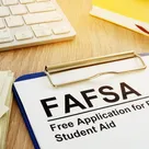 College applicants are facing a bureaucratic nightmare with FAFSA