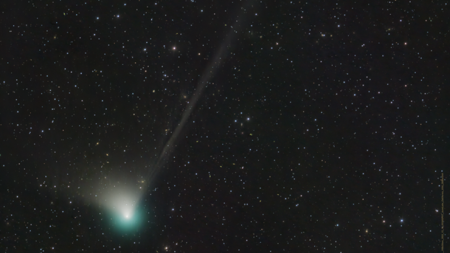 The comet C/2022 E3 has a green tail.