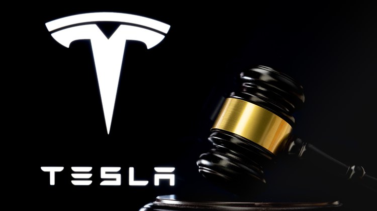 Next week in San Francisco, a trial is supposed to get underway to settle a dispute between Tesla shareholders and the company’s CEO.