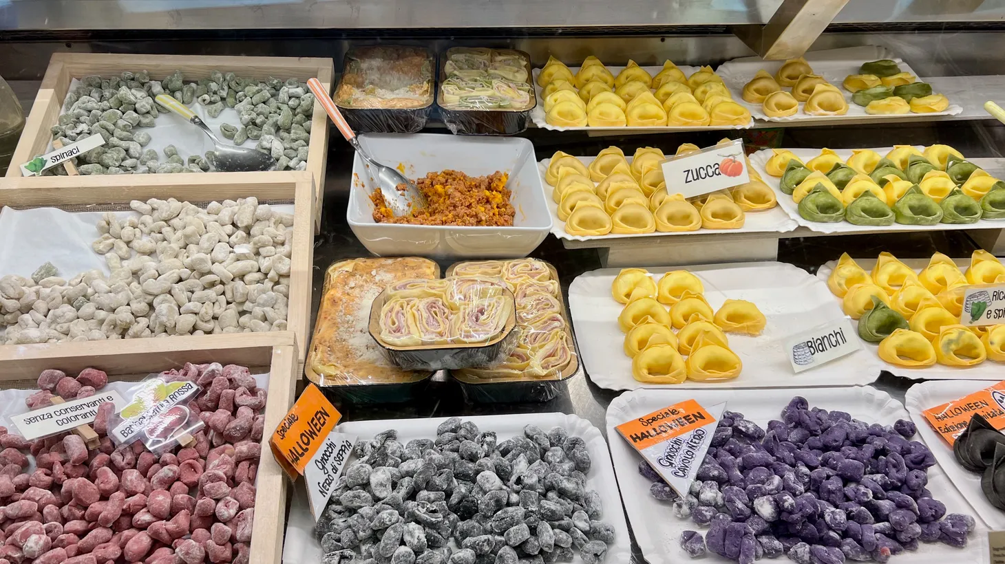 Here are a few of the many shapes and types of fresh pasta found in Modena.