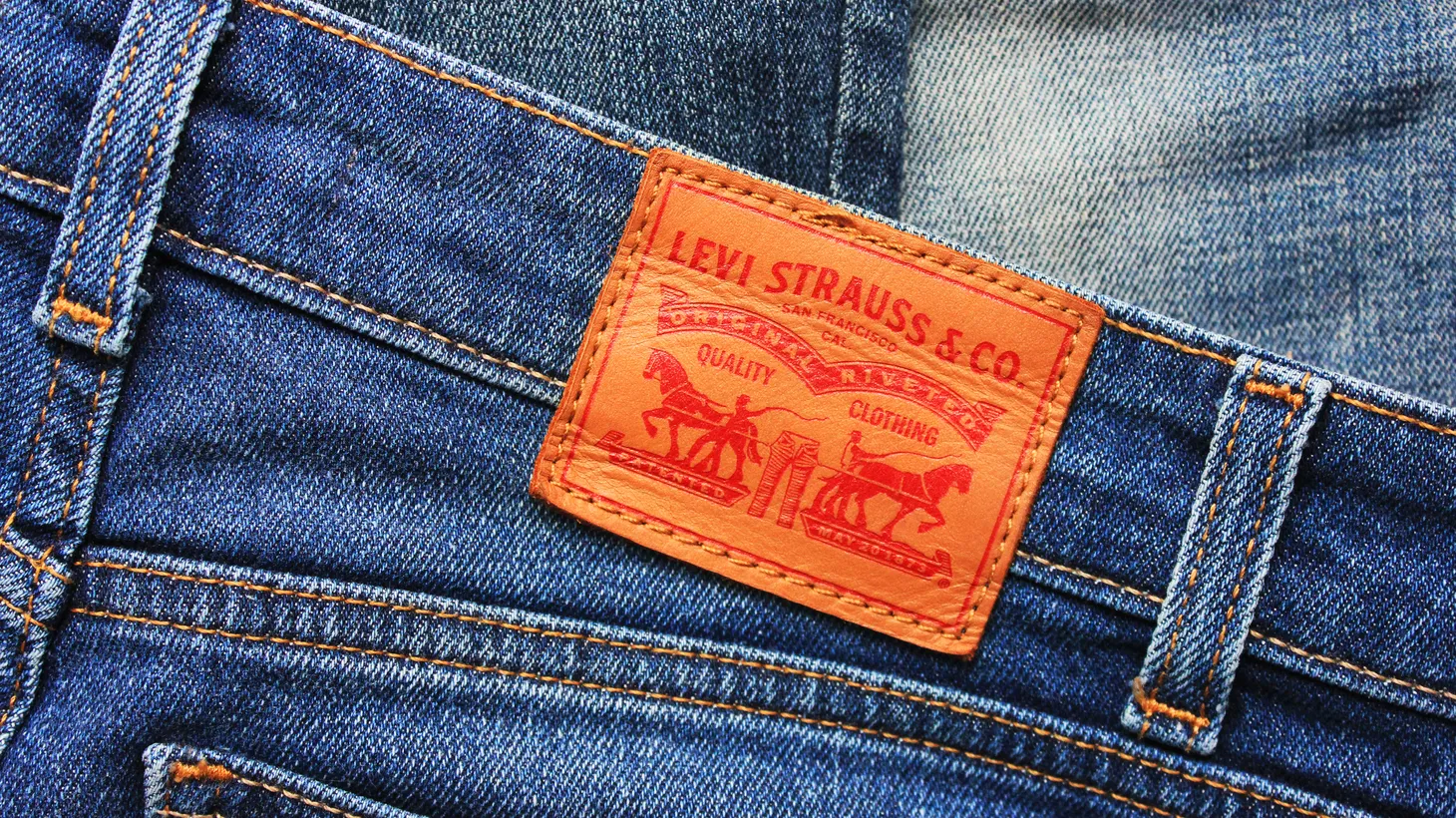 Tilsyneladende penge tilgive Pair of Levi's jeans — with racist slogan — becomes history lesson