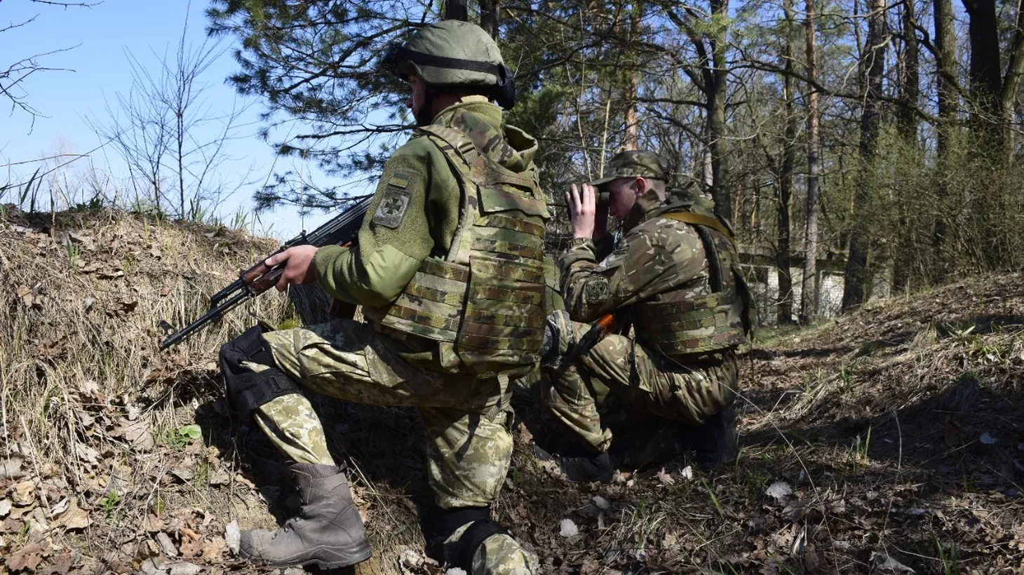 Members of the Ukrainian Armed Forces are deployed on the border with Russia, May 4, 2022.