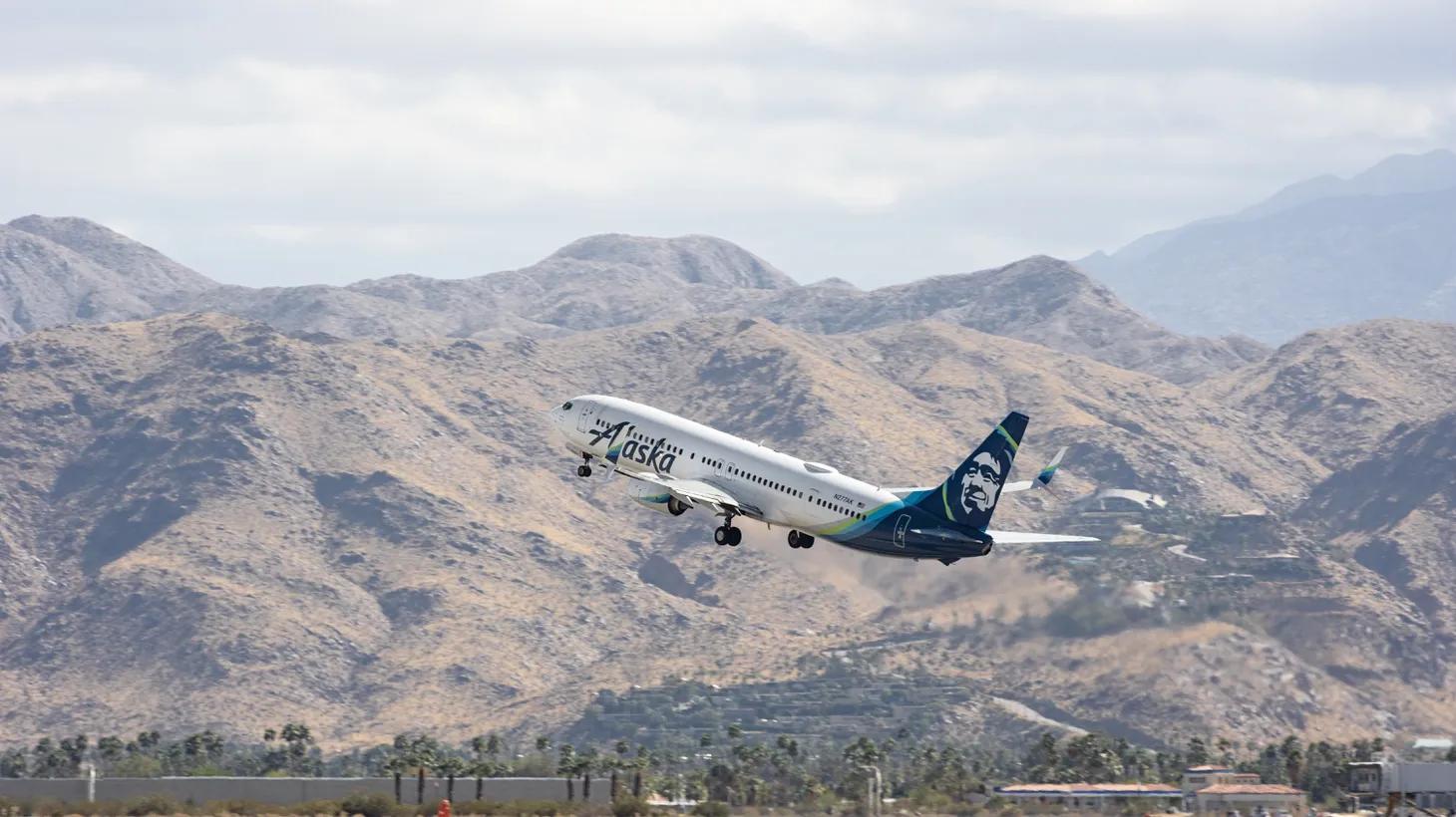 A jet takes off from Palm Springs International Airport, which has defied COVID-related slowdowns by increasing flights and passenger traffic during the pandemic.