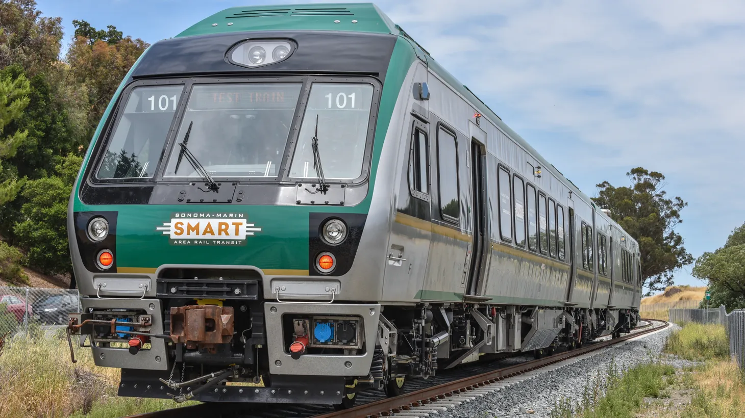 Once he found it, commentator Joe Mathews was sold on the $400 million SMART train, which connects with the Golden Gate Ferry and serves riders in Marin and Sonoma counties.